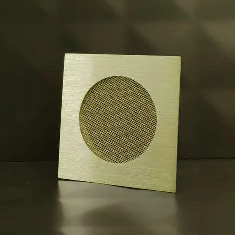 Metallic square vent