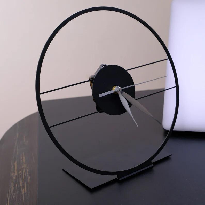 table clock