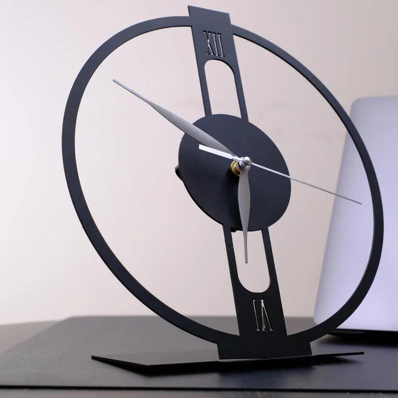 table clock