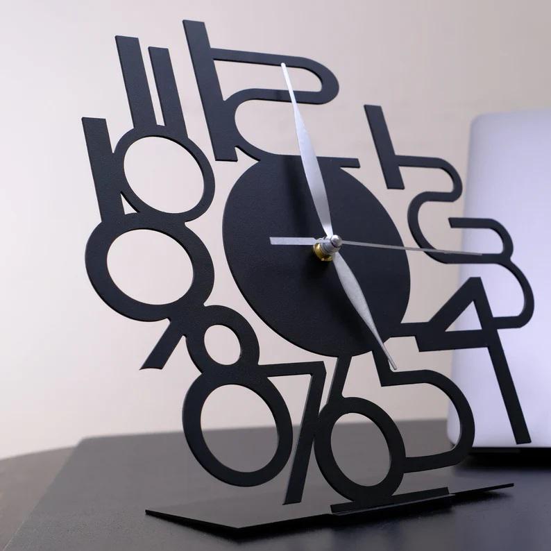 table clock